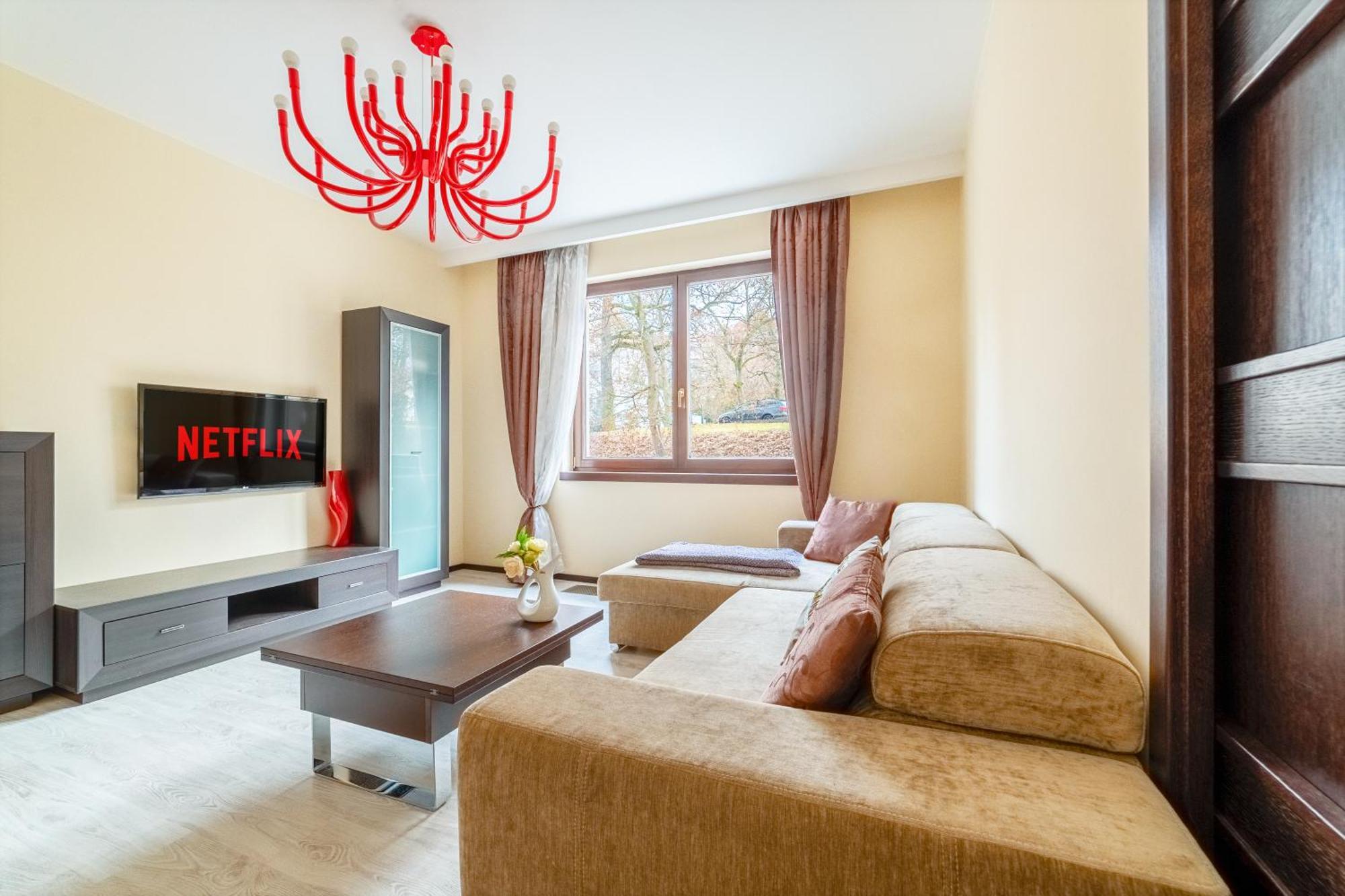 Imperial Apartment In Bohemia Residence By Rentez كارلوفي فاري المظهر الخارجي الصورة